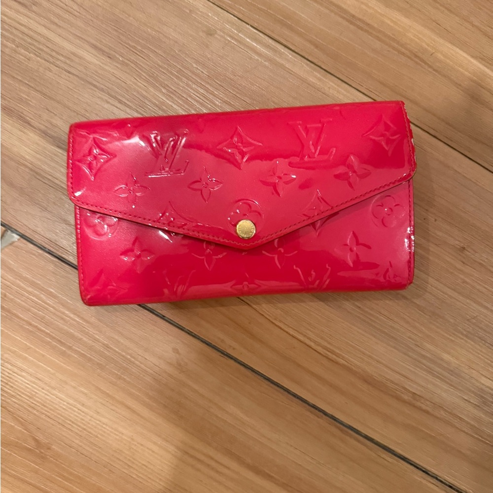 Louis Vuitton Vernis Patent Leather Wallet in hot pink